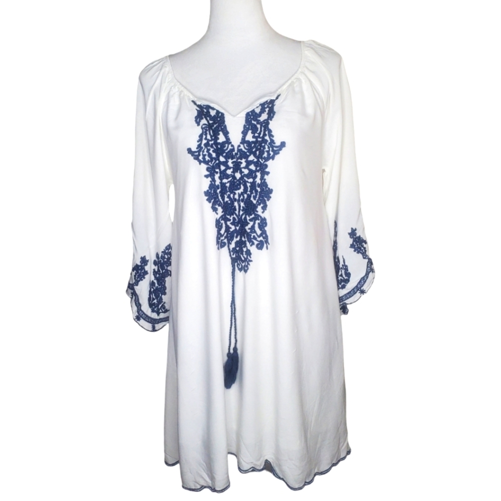 CC Chic Connection Embroidered Boho Style Scalloped Hem Free Form Dress